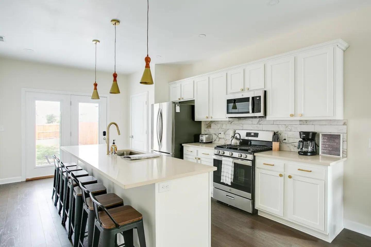 Bourbon Trail-chefs Kitchen-fenced Yard-parking Holiday home